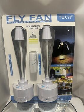 TECH² Fly Fan Portable USB Fan with Light - White (Set of 2) NWT